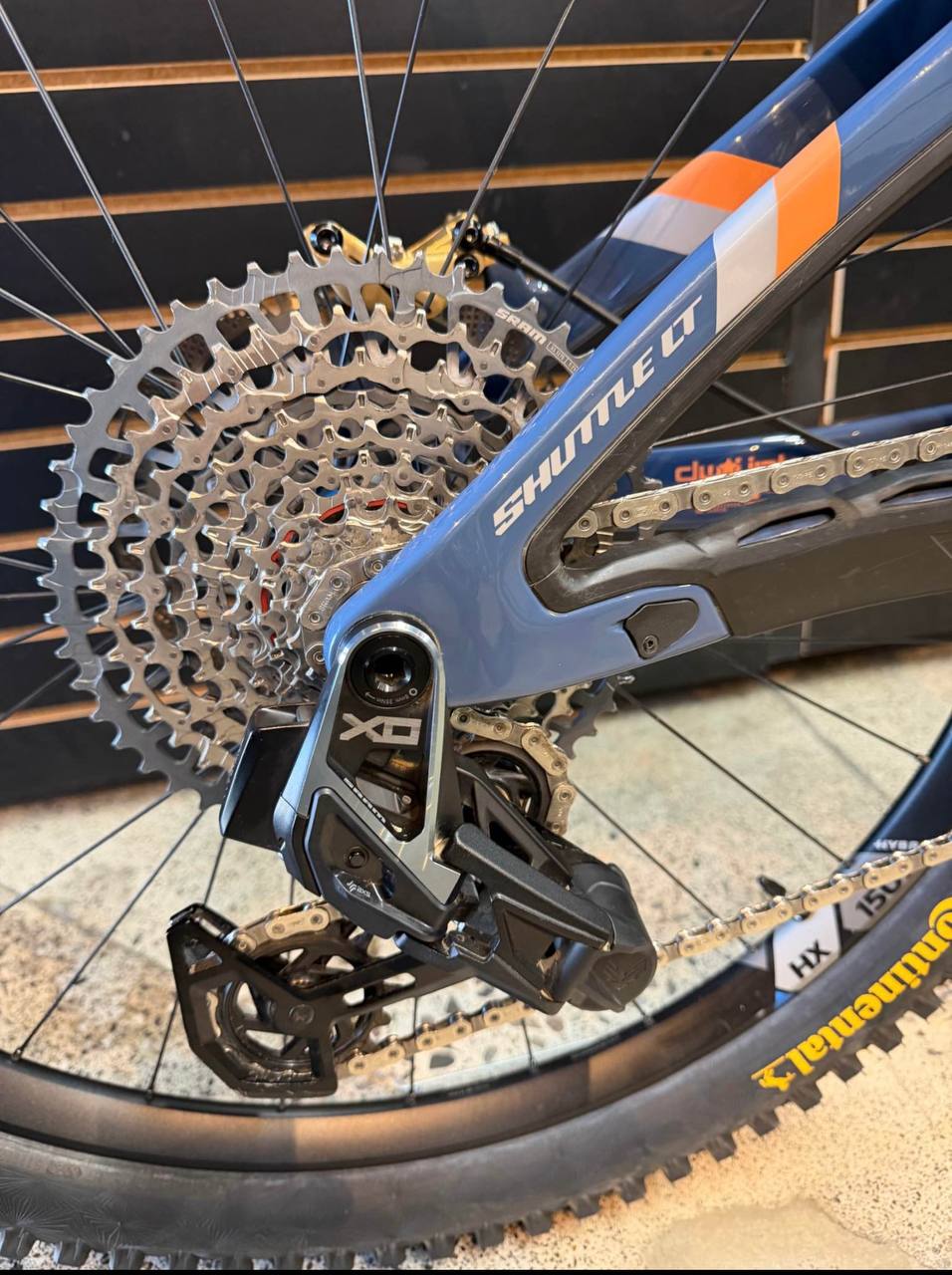 PIVOT SHUTTLE LT 2025 PIVOT SHUTTLE LT 2025